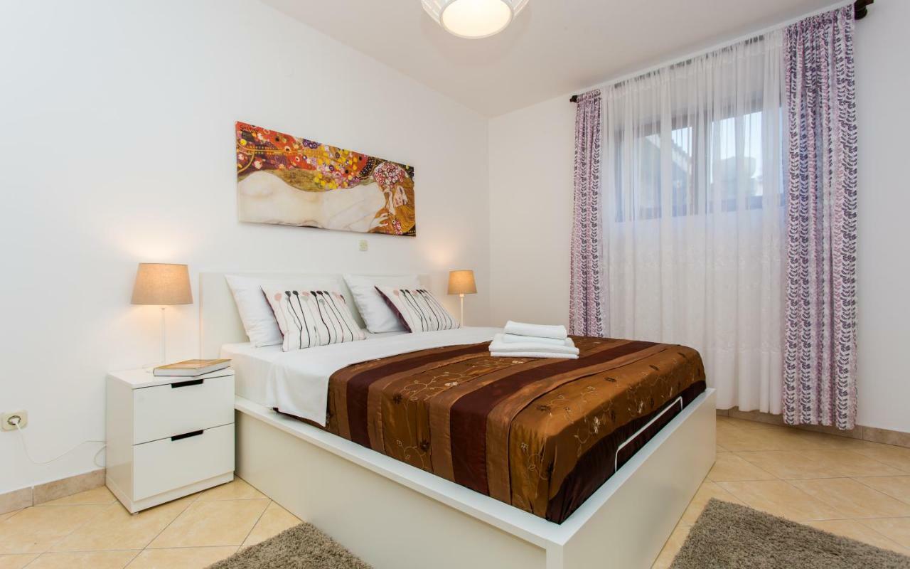Apartments Luka 2 Baska  Ngoại thất bức ảnh