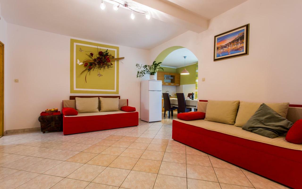 Apartments Luka 2 Baska  Ngoại thất bức ảnh